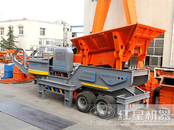 小型車載移動破碎機(jī)