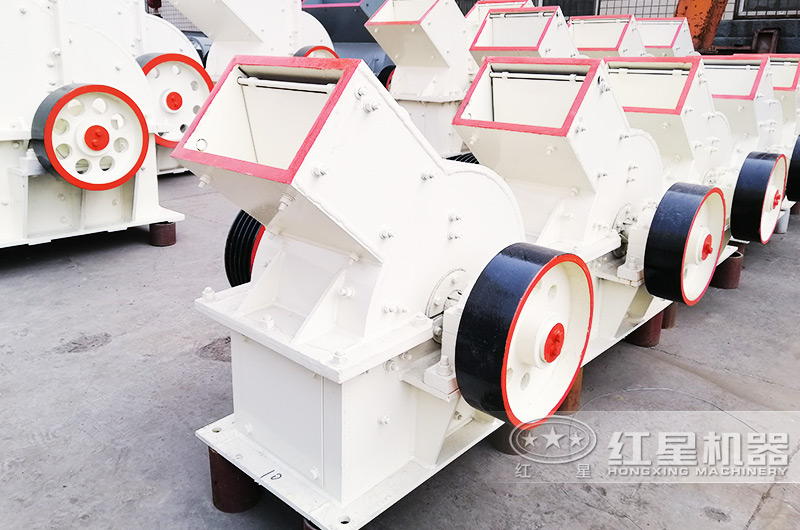 錘式破碎機(jī)現(xiàn)場(chǎng)實(shí)拍圖 錘式破碎機(jī)現(xiàn)場(chǎng)實(shí)拍圖